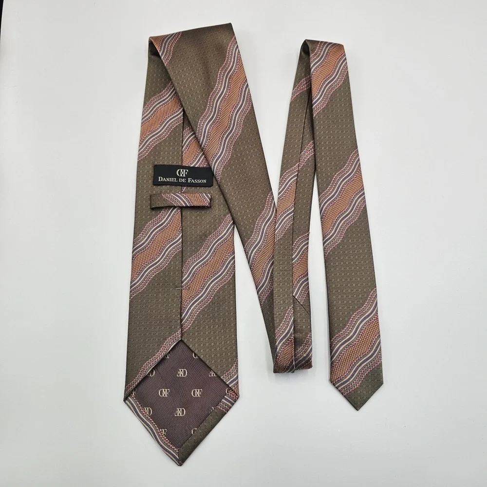 Daniel De Fasson Silk Tie Mens Brown‎ Earth Tone Wavy Stripe Geometric Handmade